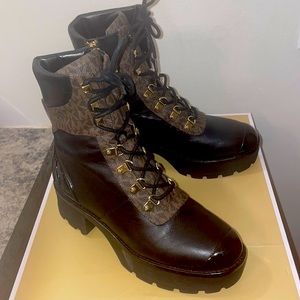 Women’s Michael Kors lace up booties size 8